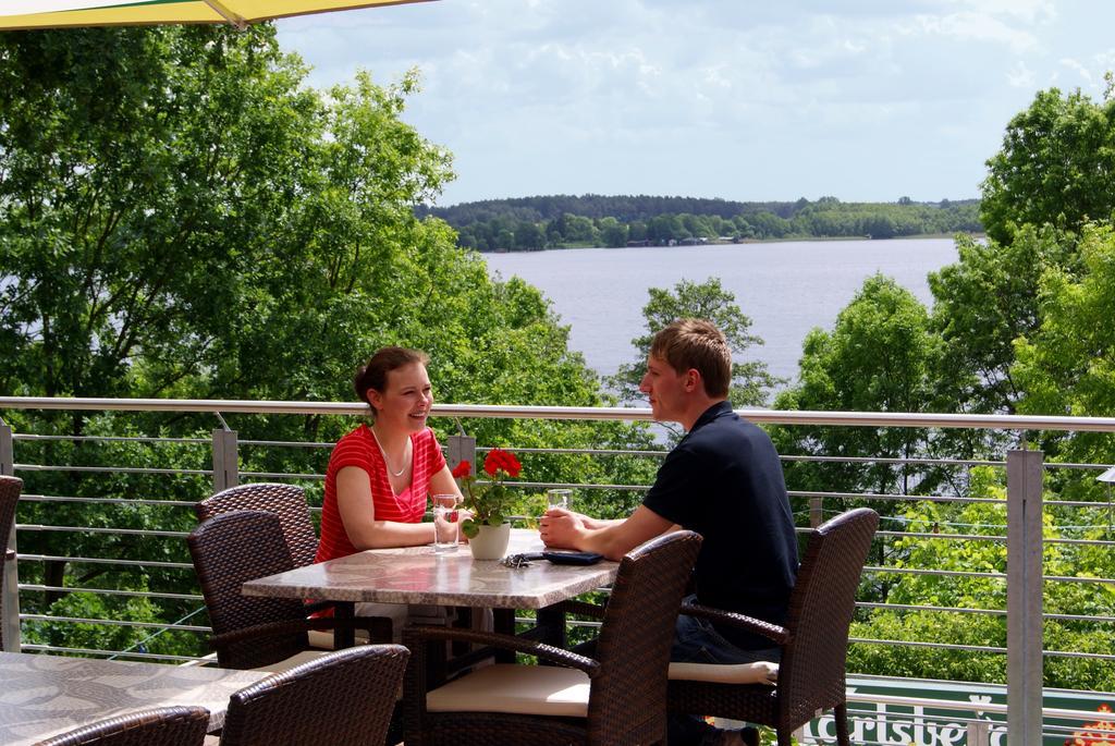 Camping-Und Ferienpark Havelberge Gross Quassow Habitación foto